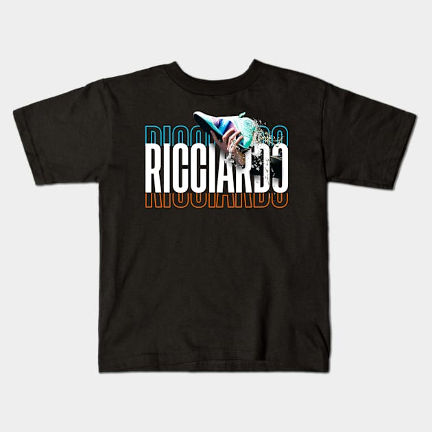 Ricciardo Shoey Kids T-Shirt by Rflectionart